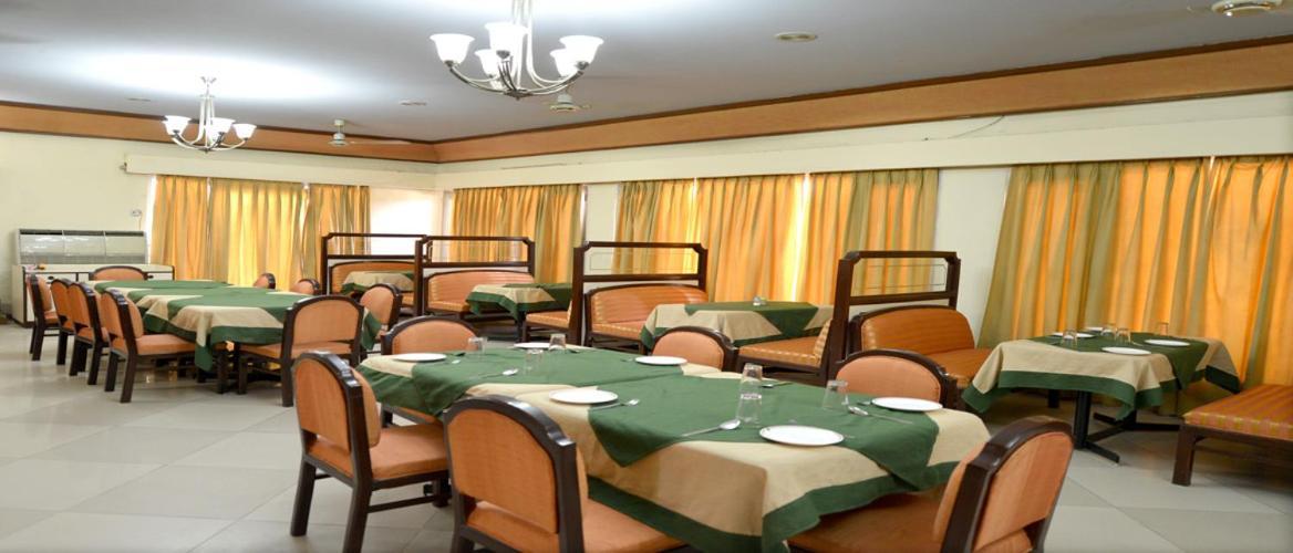 Hotel Blue Jay Tourist Complex Samalkha Exterior foto